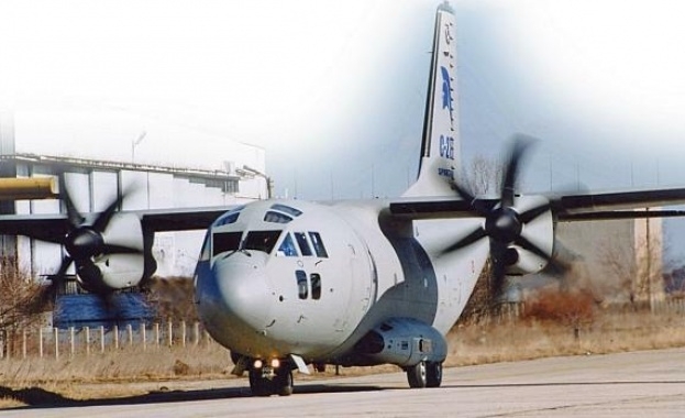 Учебен самолет се е разбил в Турция в района на