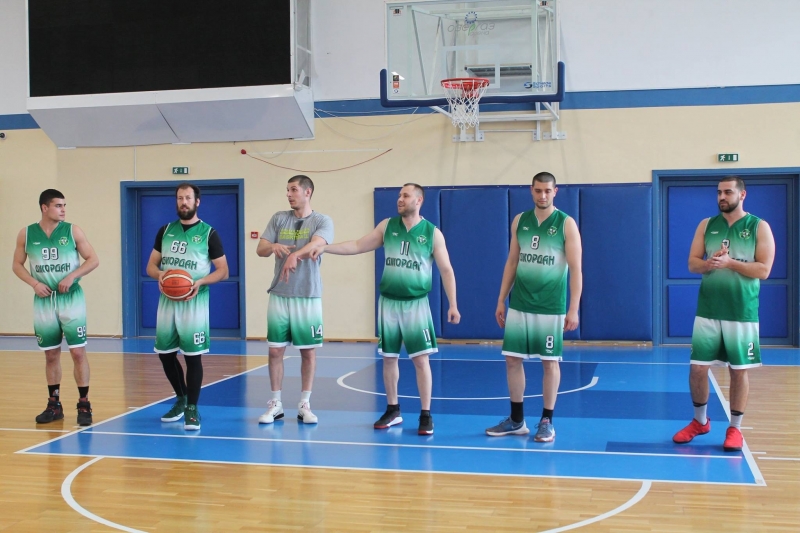 През уикенда се изиграха поредните мачове от надпреварата в националната