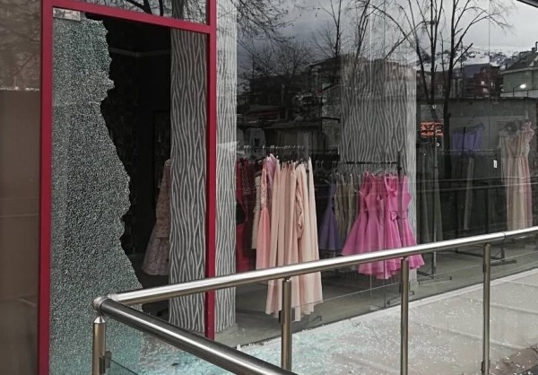 В четвъртък Мегз бе приета в болница за операция с