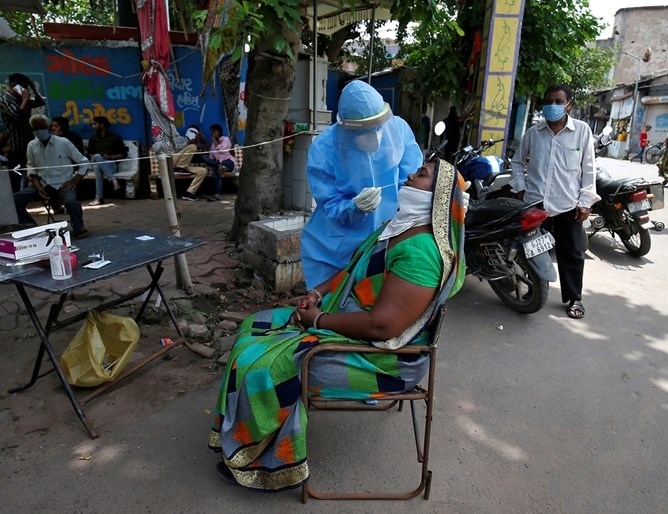 Регистрираните случаи на коронавирус в Индия днес надхвърлиха 4 2 милиона