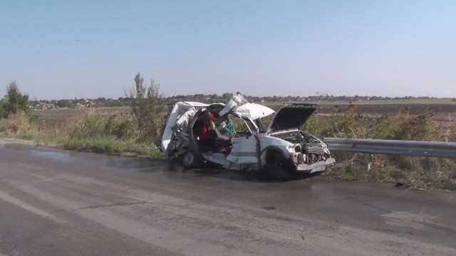 75 пътнотранспортни произшествия са станали през ноември по пътищата във