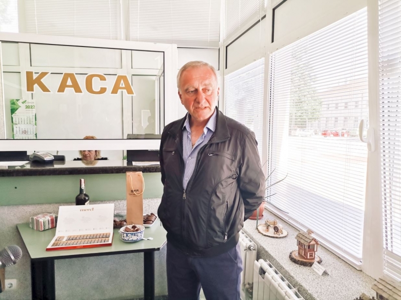 Навръх своя 55 и рожден ден служителят в Районно управление Полиция