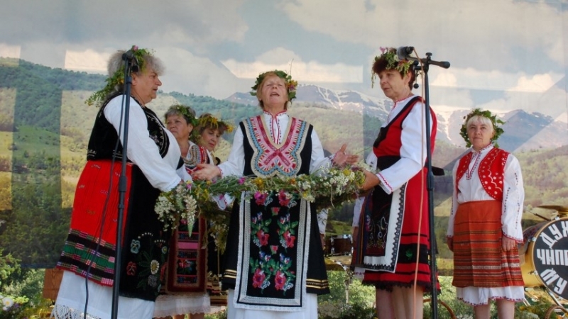 Над 250 самодейци от Северозападна България пяха и танцуваха на