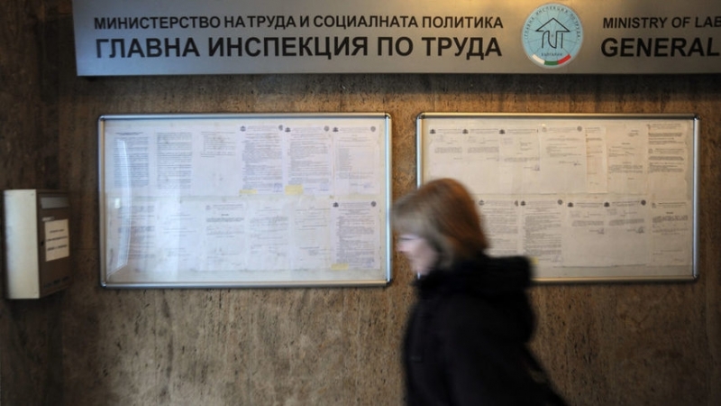 Младежкият медиатор на община Монтана публикува списък на свободните работни