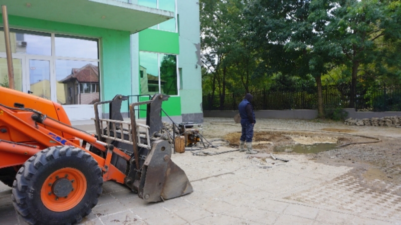 Заради ВиК аварии вече трети ден е спряно водоподаването към