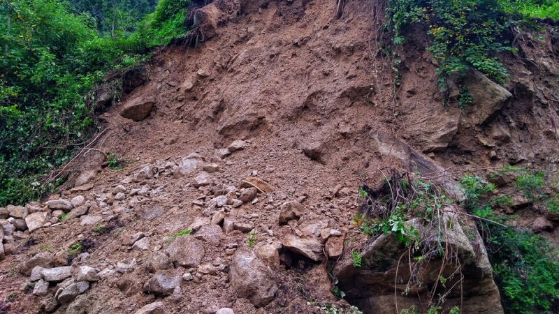 Свлачище затрупа заведение в Балчик Ресторантът се намира близо до