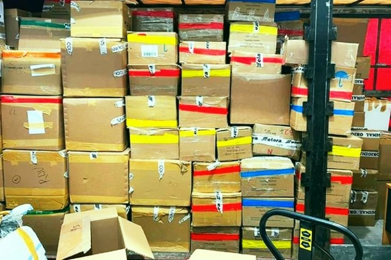 Голямо количество от 43 576 контрабандни парфюми и тоалетни води