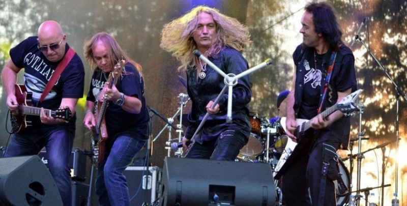 Басистът на рок бандата Конкурент Явор Петров Яшо е