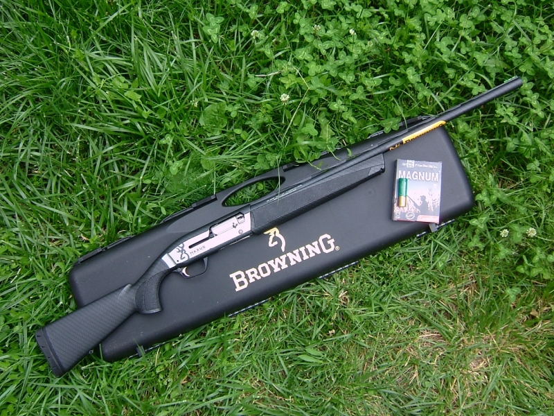 Ченгета иззеха ловен полуавтомат от къща във Врачанско съобщиха от