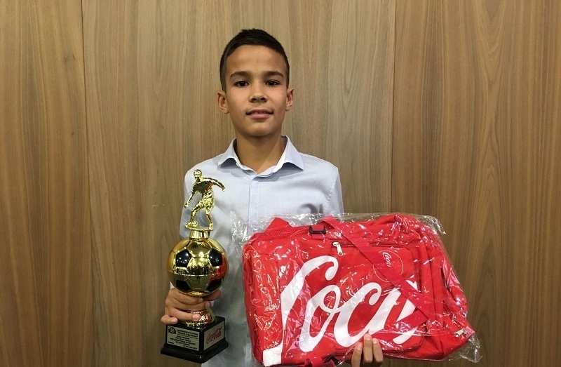 Капитанът на ЦСКА Божидар Чорбаджийски и голмайсторът на Първа професионална