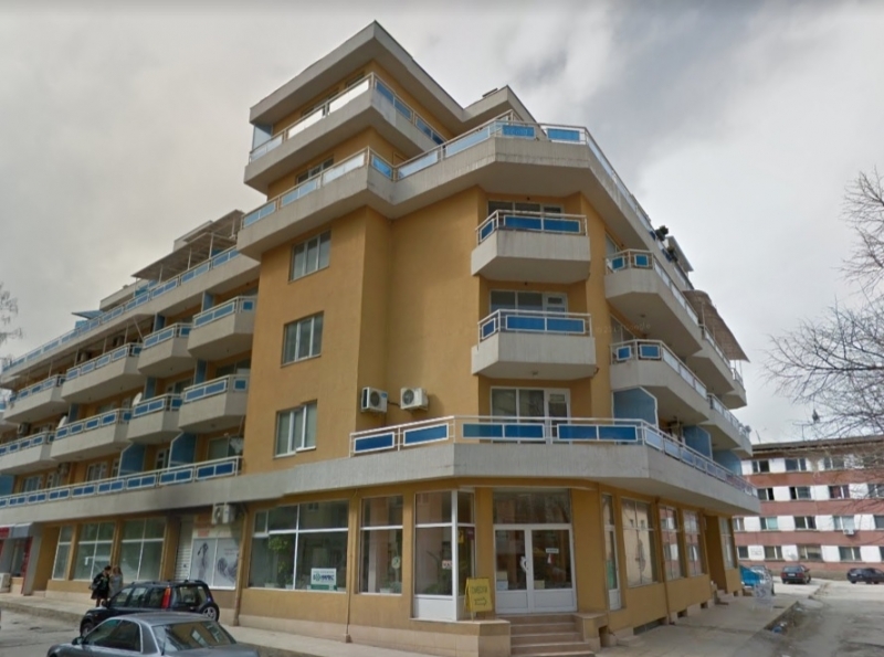 Мезонет в идеалния център на Враца се разпродава на търг