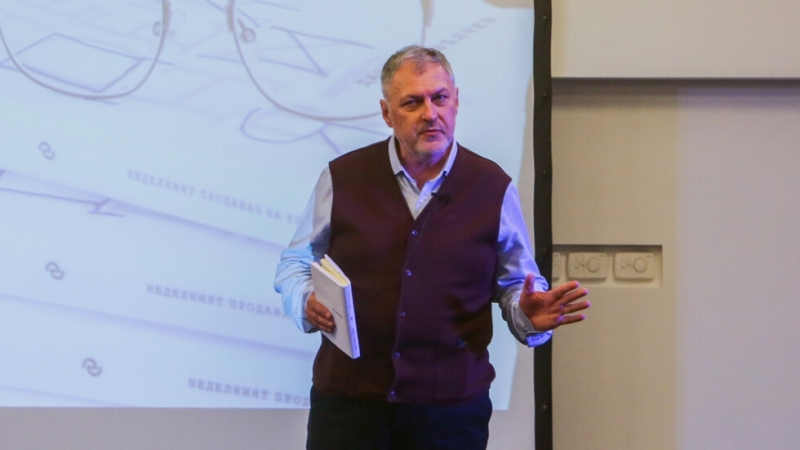 Актьорът и бивш футболен президент на Спартак Варна Николай Ишков