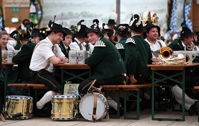 На германския бирен фестивал Октоберфест който завърши вчера в Мюнхен