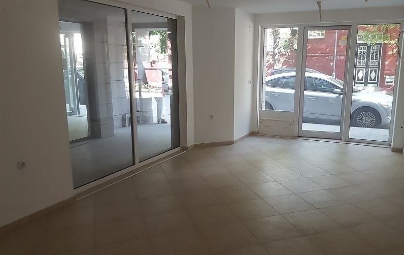 Частен съдебен изпълнител продава магазин в центъра на Враца научи