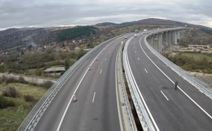 І МЕТЕОРОЛОГИЧНА ОБСТАНОВКА През нощта ще бъде предимно ясно а