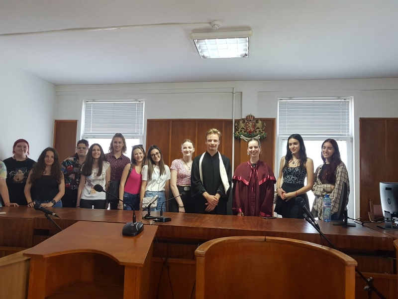 Прокурор Миглена Митрева изнесе пред възпитаници на Профилирана гимназия с