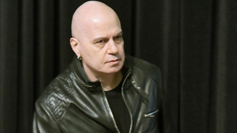 Лидерът на ИТН Слави Трифонов излезе с пост във фейсбук