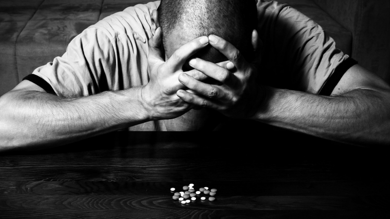 Средно по двама българи на ден отнемат живота си като