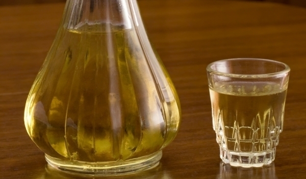 Полицията е разкрила двама крадци на ракия във Врачанско съобщиха