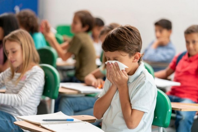 Учебната година 2020 2021 г във Франция започна за всички ученици