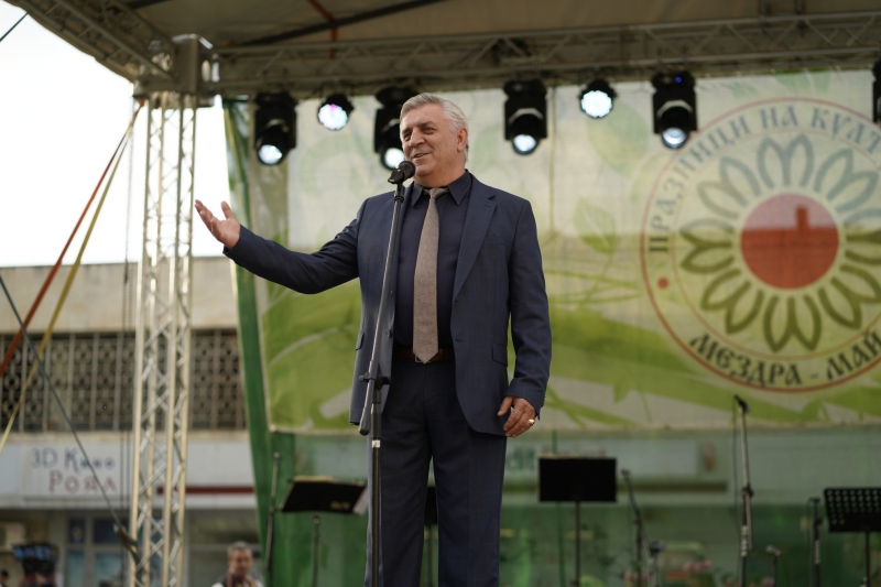 В Деня на Мездра Гергьовден официално бяха открити 51 ите