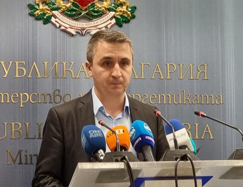 Няма проблем с количествата горива в България няма намаляване на