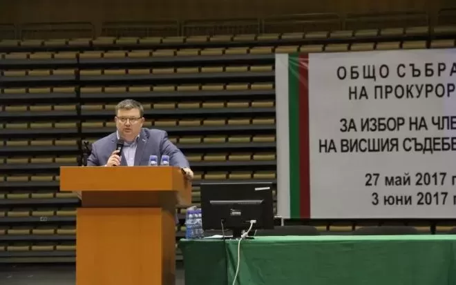 1570 прокурори ще изслушат 25 претенденти за ВСС