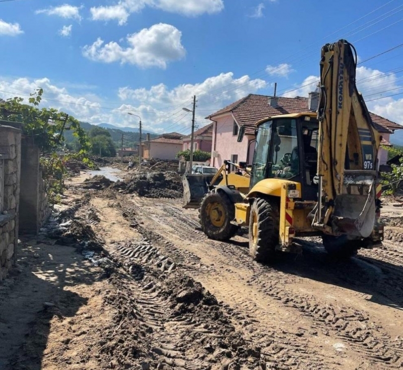 Повече от 70 специализирани машини и близо 850 служители на