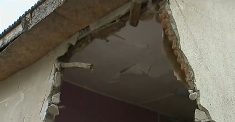 Семейството от врачанското село Борован в чиято къща се вряза