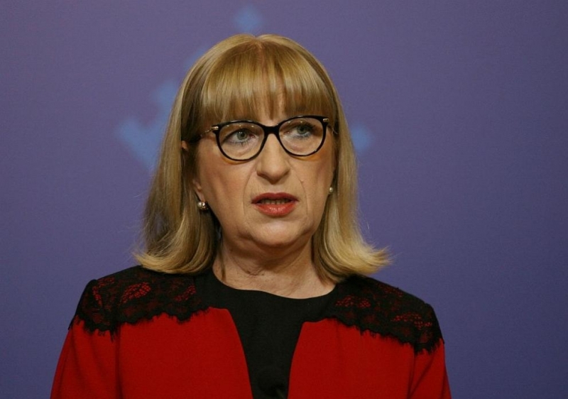 Работи се над законови промени относно охраната на затворниците които работят извън