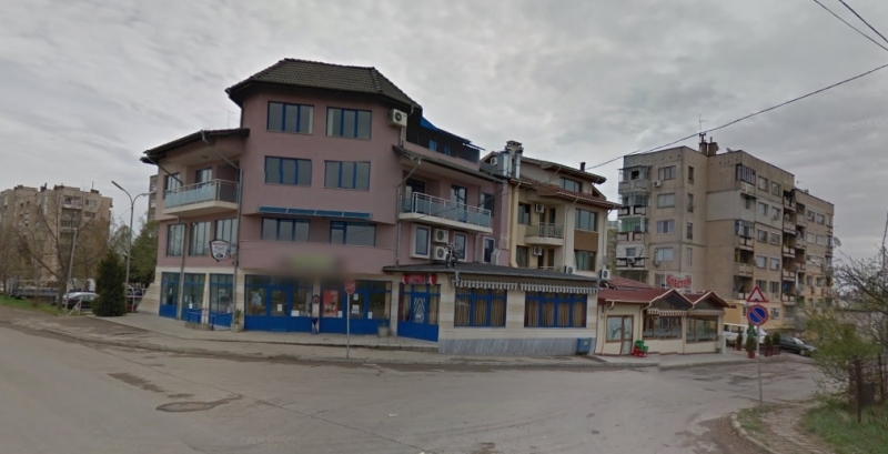 Частен съдебен изпълнител пусна на търг голям апартамент и тавански