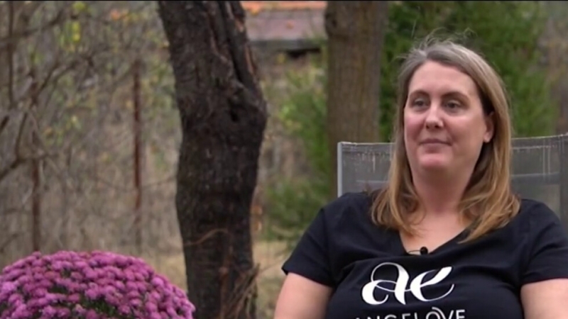 От Ню Йорк до Гюешево Историята на Кейси Ангелова която