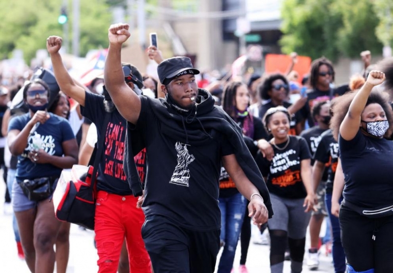 Хиляди протестираха в Ню Йорк срещу расизма и в неделя