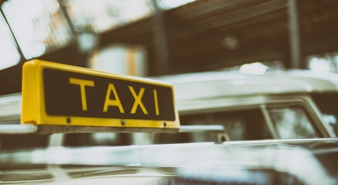 Дрогиран таксиметров шофьор бе заловен от служители на Четвърто РУ