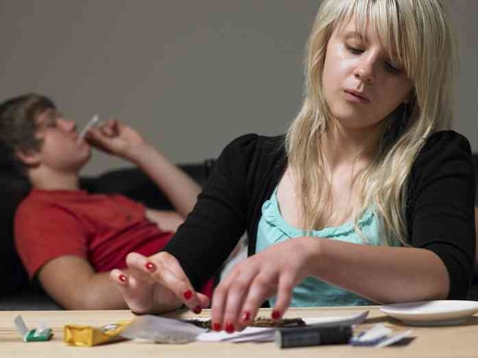 Интернет порнографията и достъпността на онлайн запознанствата позволиха пристрастяването към