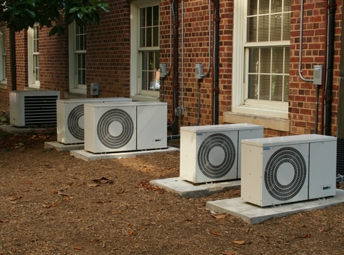 Учени от университета в Медисън щата Уисконсин предупреждават че климатиците ще