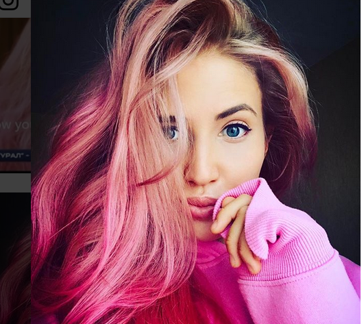 Анастасия Янкова която е една от най сексапилните спортистки по ММА