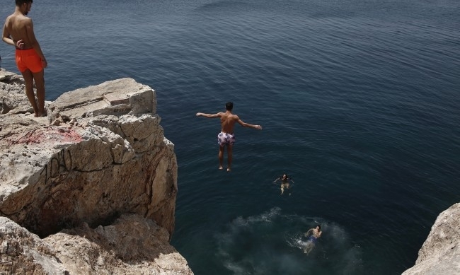 Над 400 души са загинали в Гърция при водни развлекателни