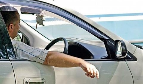 От 1 април се забранява вносът и продажбата на автомобили