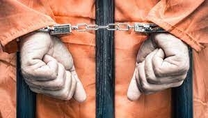 Български затворник удуши с голи ръце италианския си съкилийник в