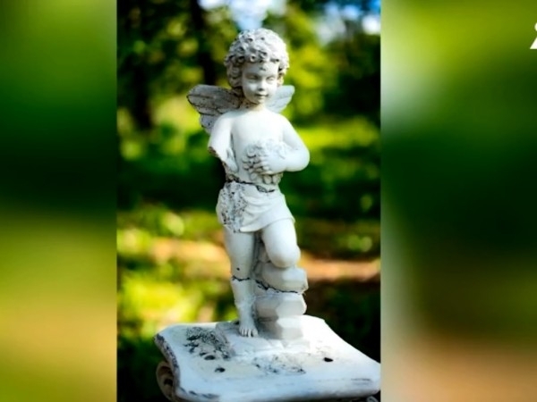 Счупиха паметника на убития ученик Георги Игнатов 15 годишният младеж беше