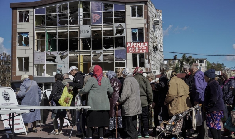 Русия започва да евакуира хора от частично окупираната Херсонска област