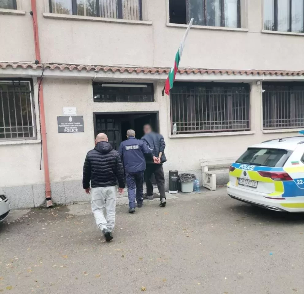 12 души са задържани при полицейска акция в Софийска област /снимки/