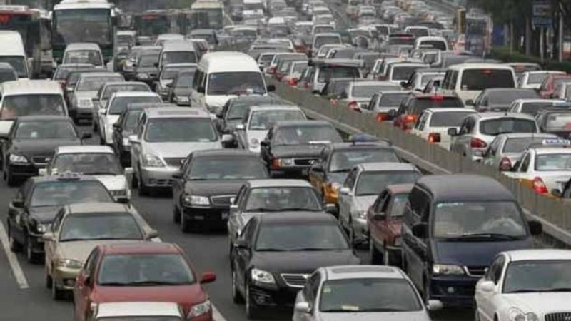 ОГРАНИЧЕНИЯ ЗА ТОВАРНИ АВТОМОБИЛИ Целогодишно за периода на официалните празници