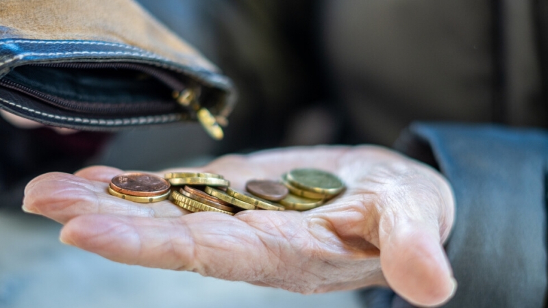 Министерският съвет определи линията на бедност за 2024 г която