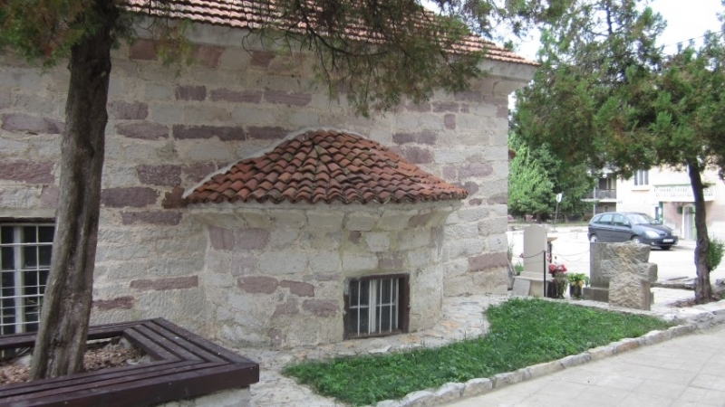 Студенти от Националната художествена академия са изработили проект за изографисване на 170 годишната