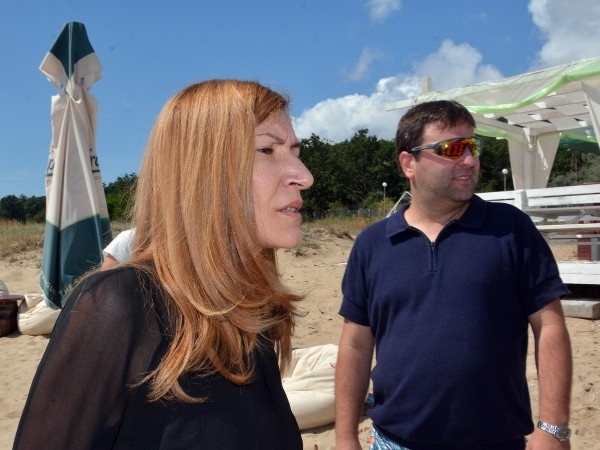 Шест незаконни заведения трябва да бъдат премахнати от неохраняемите плажове