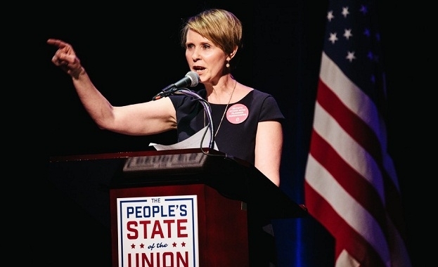 Актрисата и активистка Синтия Никсън позната с ролята на адвокатката