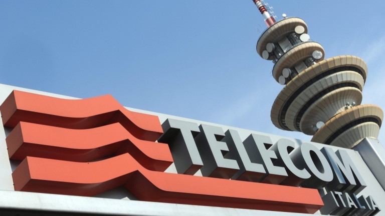 Италианският телекомуникационен оператор Telecom Italia уволни главния изпълнителен директор Амос