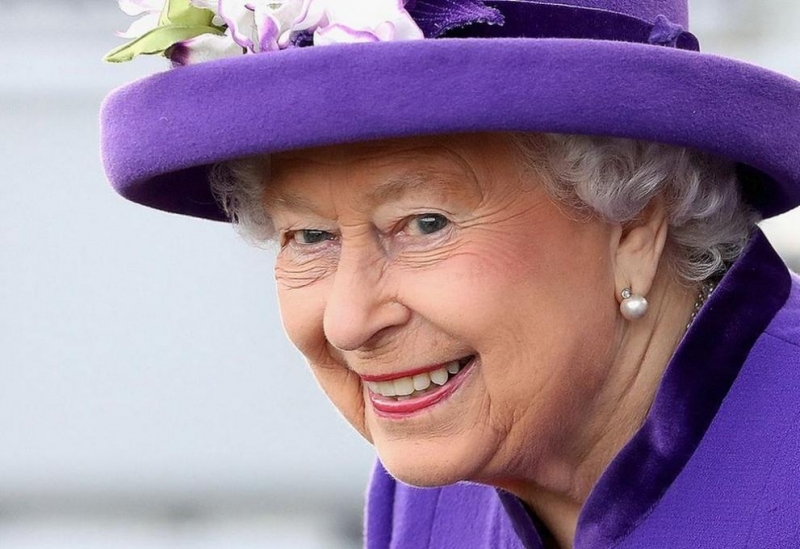 Кралица Елизабет Втора възпрепятства плановете на британската компания Ройъл мейл